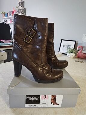 Mossimo Brown Heeled Boots Size 9